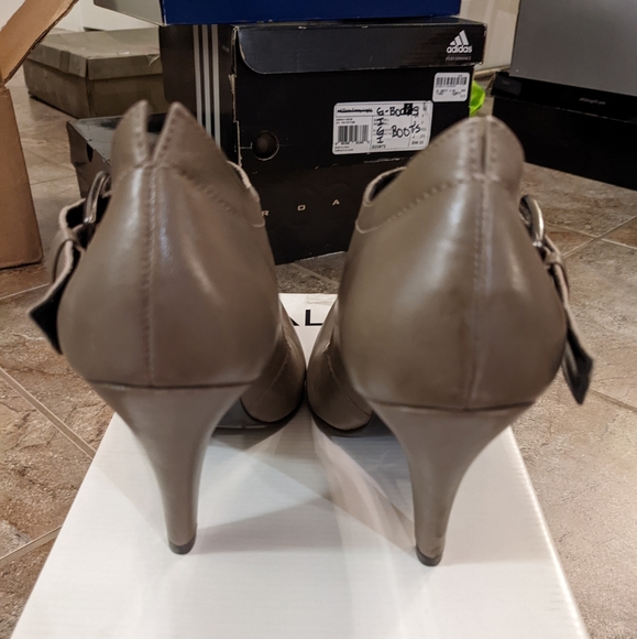 Stunning vintage Aldo leather heels women size 7 - Picture 2 of 6